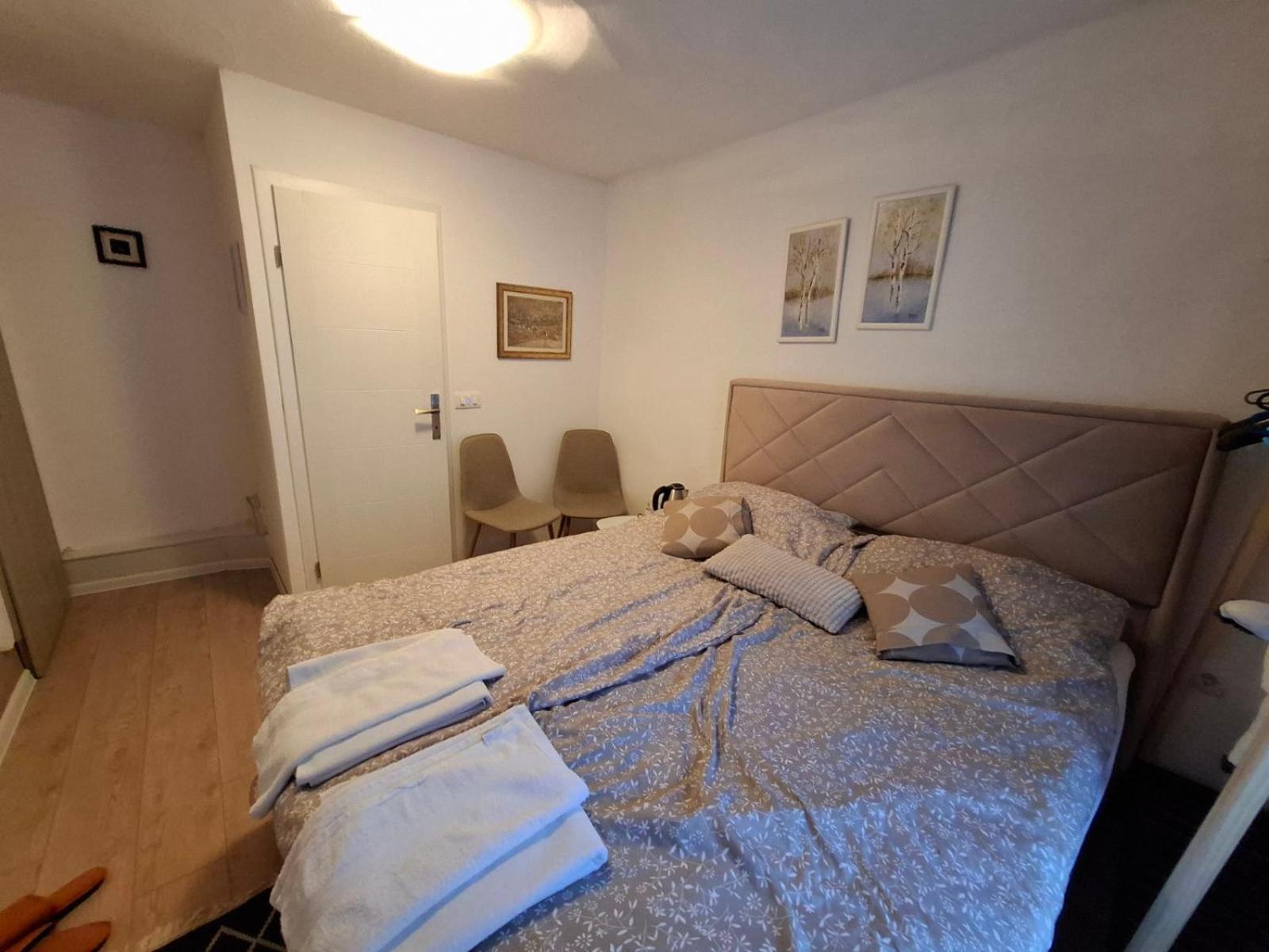Guesthouse Unique SJJ Habitación foto